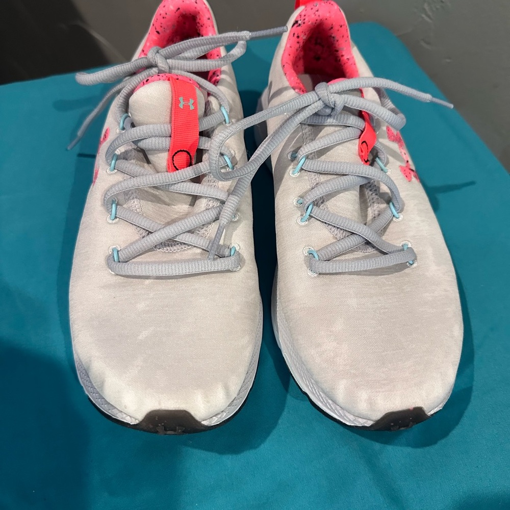 Under Armour Women’s Light Gray and Pink Athletic Sneakers